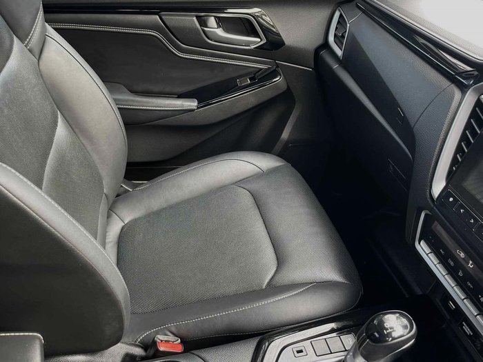 2021 Isuzu D-MAX X-TERRAIN MY21 4X4 Dual Range Basalt Black