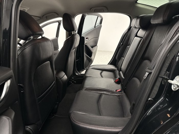 2014 Mazda 3 SP25 GT