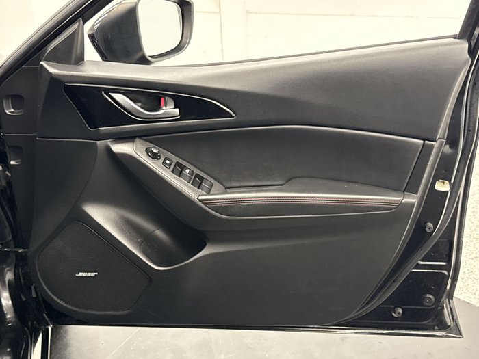 2014 Mazda 3 SP25 GT