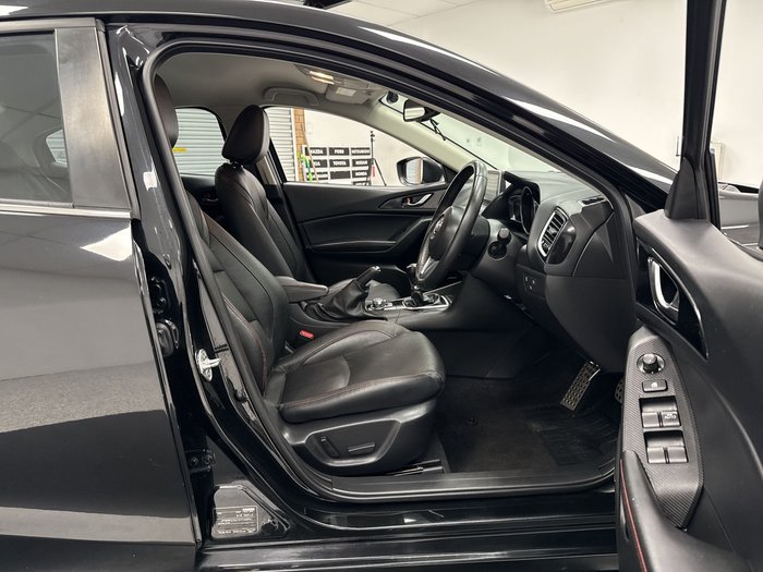 2014 Mazda 3 SP25 GT