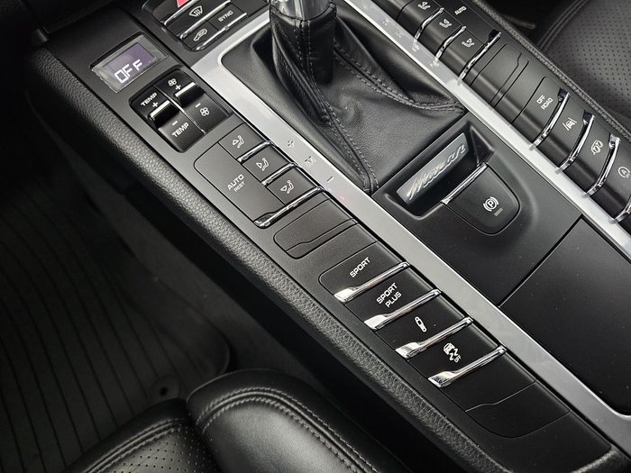 2017 Porsche Macan GTS 95B MY17 AWD Black