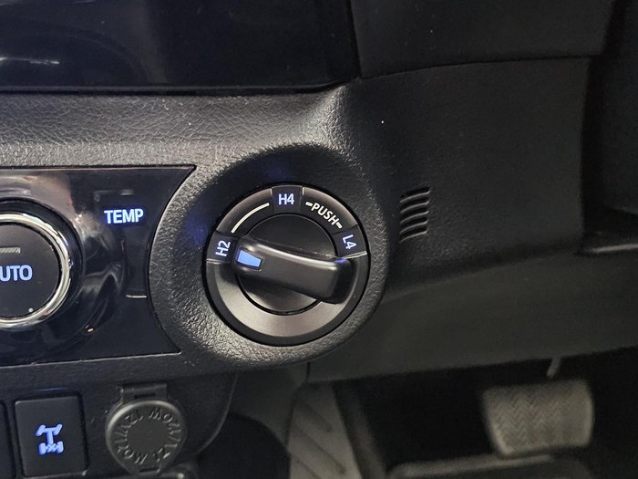 2018 Toyota Hilux SR5 GUN126R 4X4 Dual Range Graphite