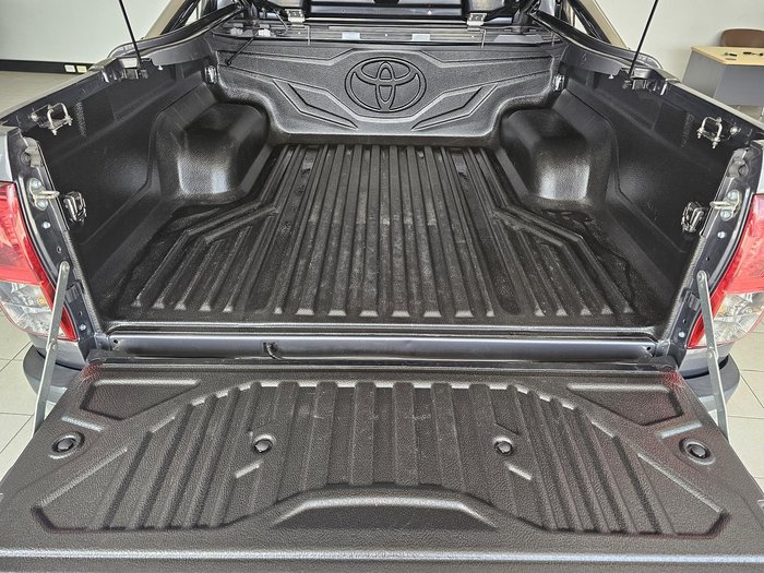 2018 Toyota Hilux SR5 GUN126R 4X4 Dual Range Graphite