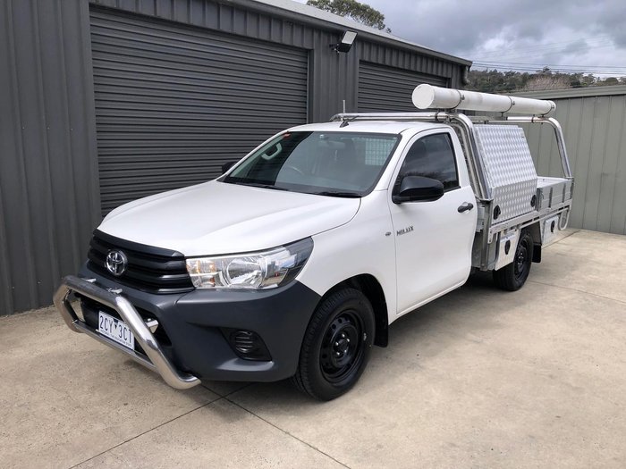 2015 Toyota Hilux Workmate TGN121R 4x2 Glacier White