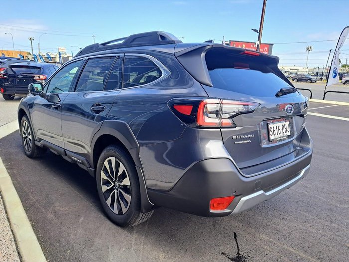 2025 Subaru Outback AWD Touring