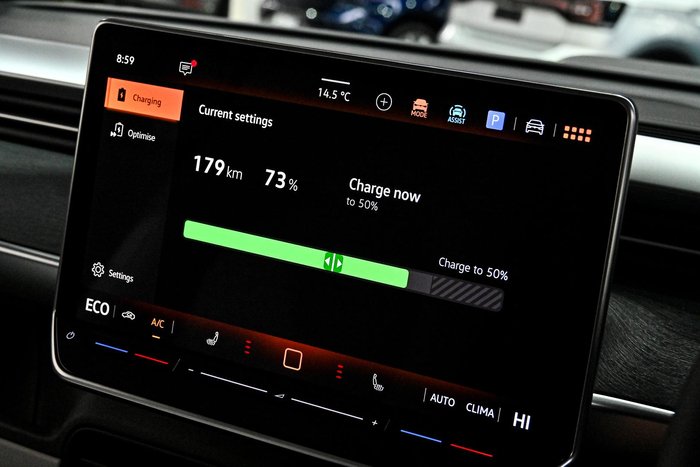 2025 Volkswagen ID. Buzz Pro BEV560