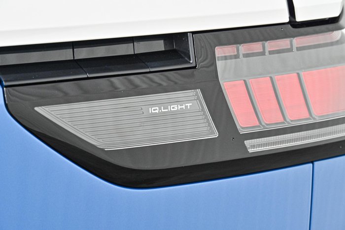 2025 Volkswagen ID. Buzz Pro BEV560