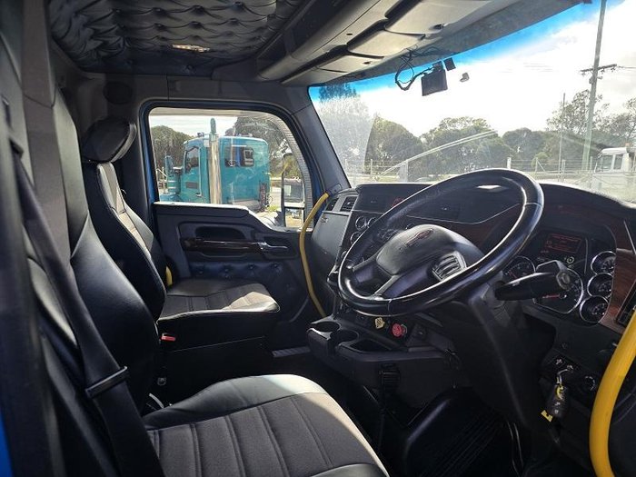 2021 Kenworth T610 Sar Blue