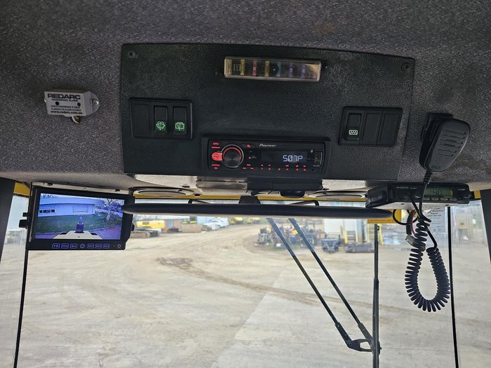 2011 BOMAG Bw216d-4 Smooth Drum Roller Yellow