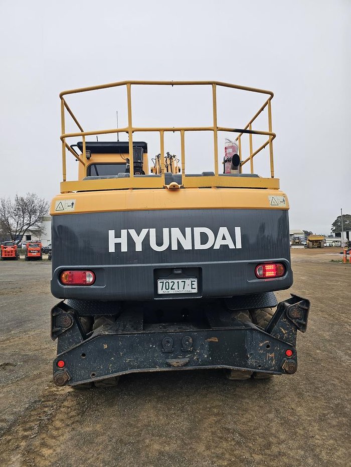 2018 Hyundai R140w-9