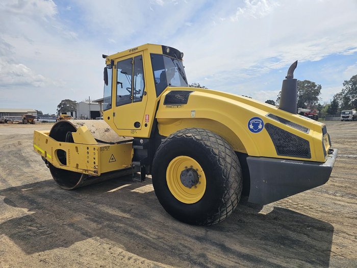 2014 BOMAG Bw219d-4 Smooth Drum Roller