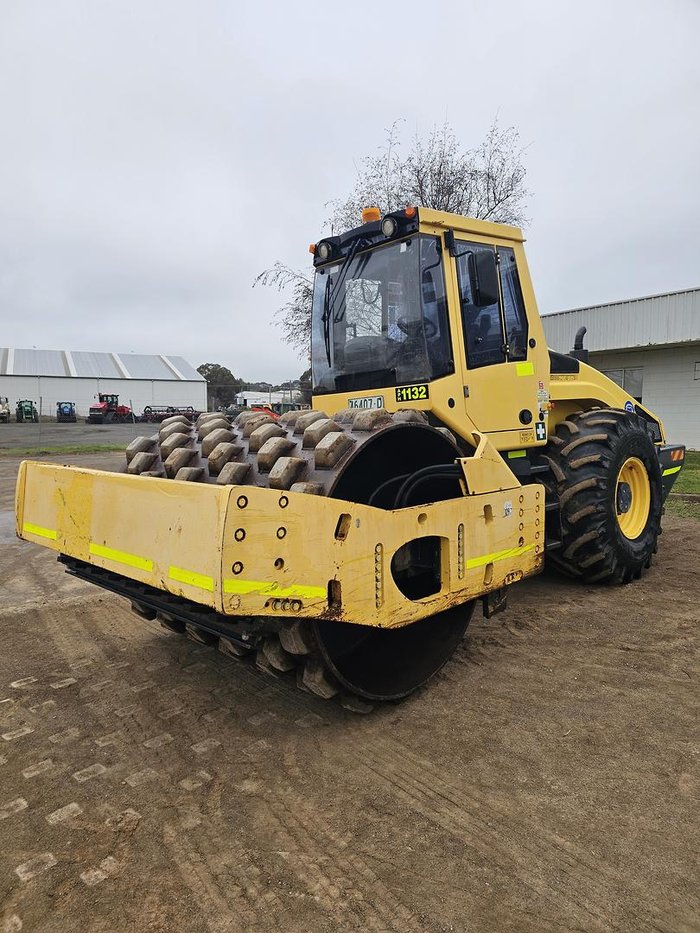 2011 BOMAG Bw216pd-4 Yellow