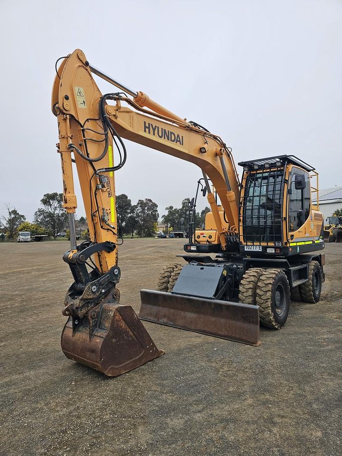2018 Hyundai R140w-9