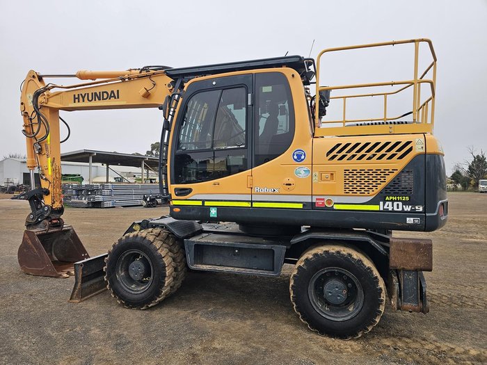 2018 Hyundai R140w-9