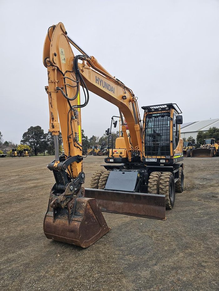2018 Hyundai R140w-9