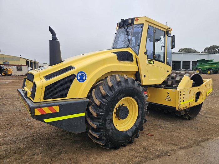 2011 BOMAG Bw216pd-4 Yellow