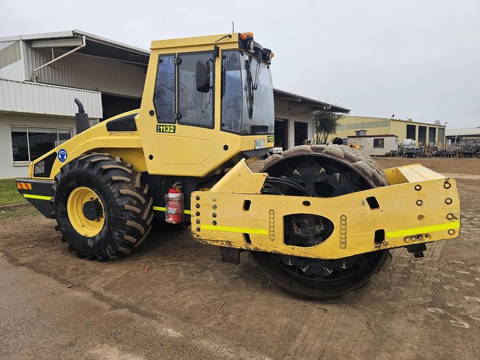 2011 BOMAG Bw216pd-4 Yellow