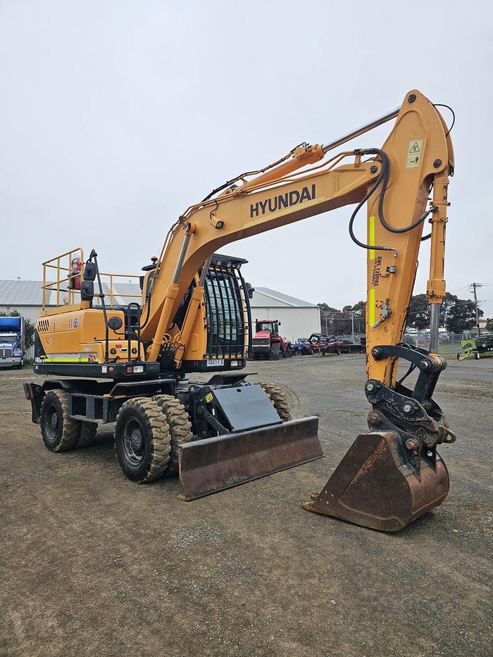 2018 Hyundai R140w-9