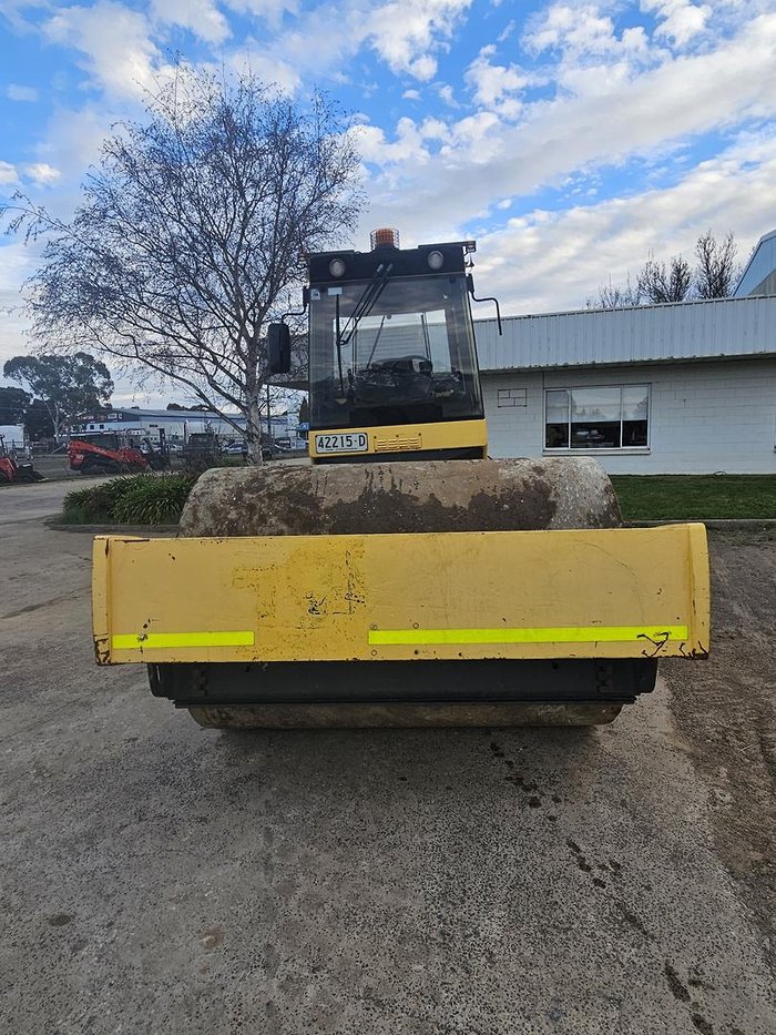 2011 BOMAG Bw216d-4 Smooth Drum Roller Yellow