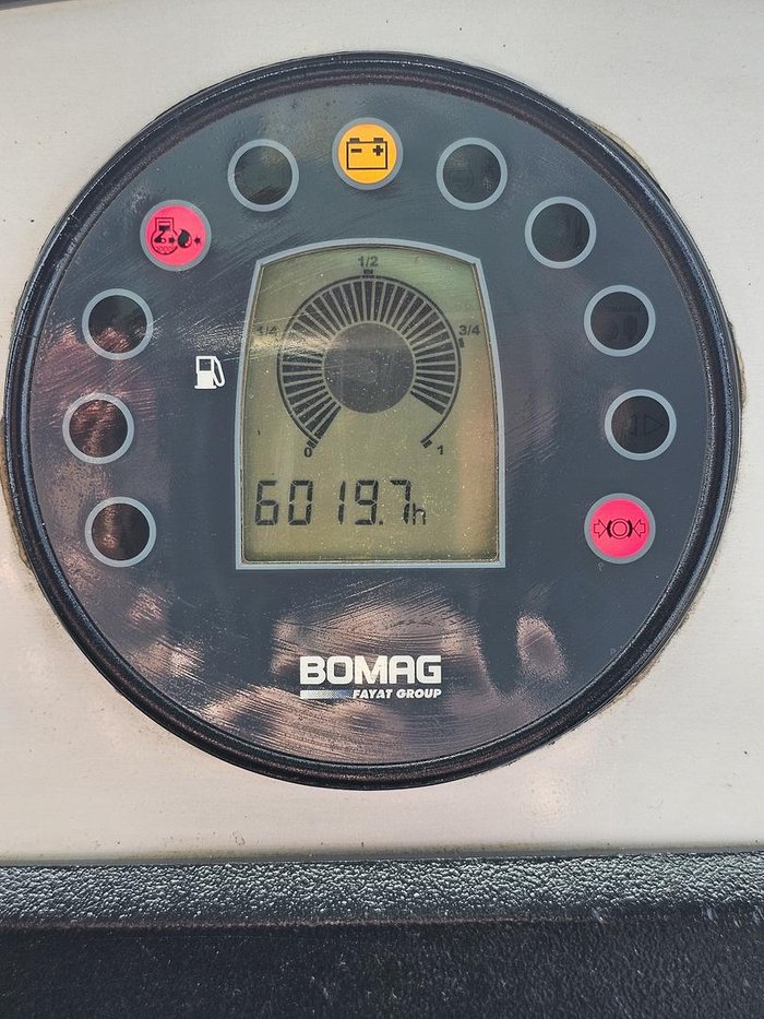 2014 BOMAG Bw219d-4 Smooth Drum Roller Yellow