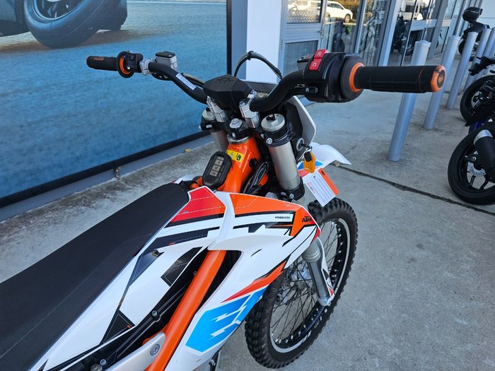 2021 Ktm SX-E 5 White