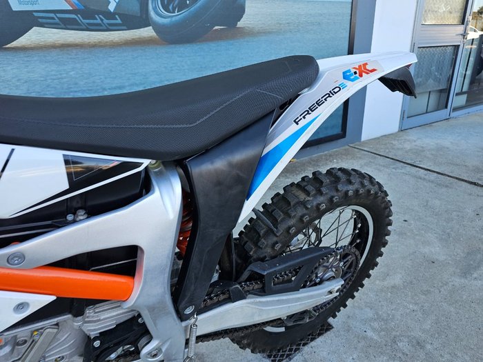 2021 Ktm SX-E 5 White