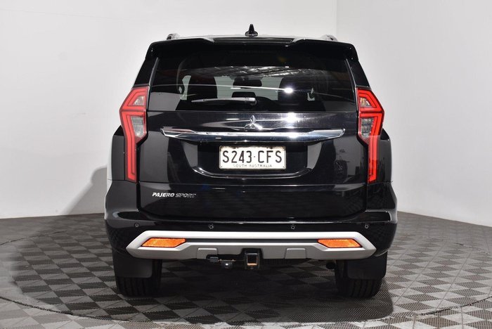 2020 Mitsubishi Pajero Sport Exceed