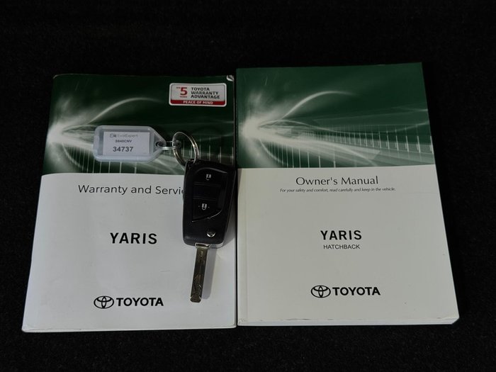 2021 Toyota Yaris Ascent Sport