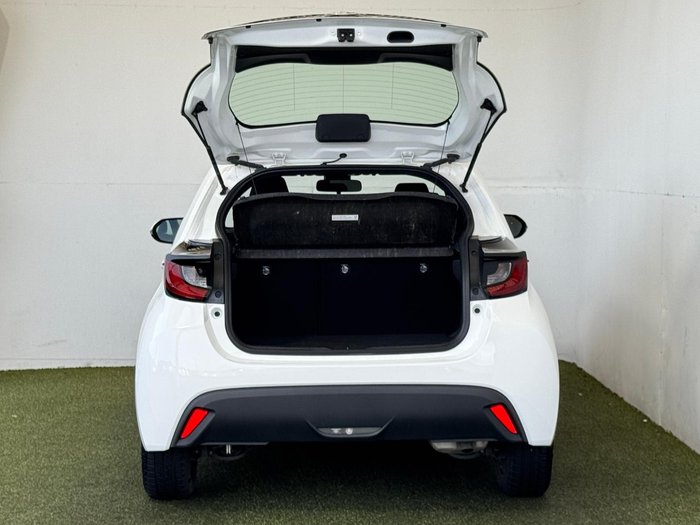 2021 Toyota Yaris Ascent Sport