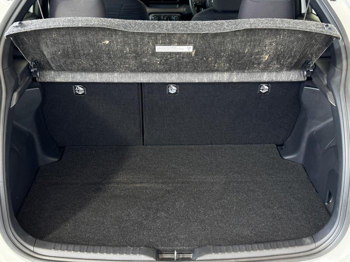 2021 Toyota Yaris Ascent Sport