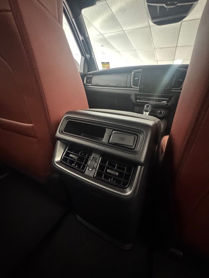 2025 Mazda BT-50 SP