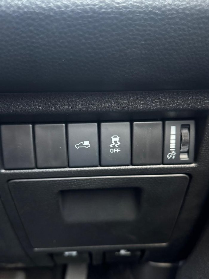 2025 Mazda BT-50 SP