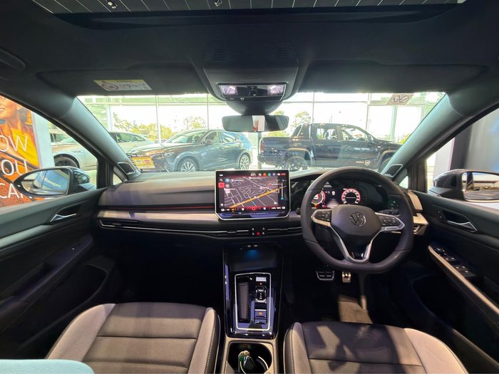 2025 Volkswagen Golf 110TSI R-Line