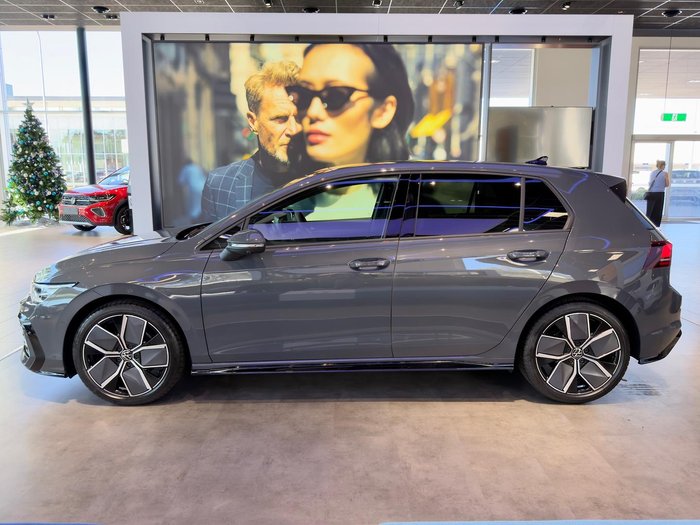 2025 Volkswagen Golf 110TSI R-Line