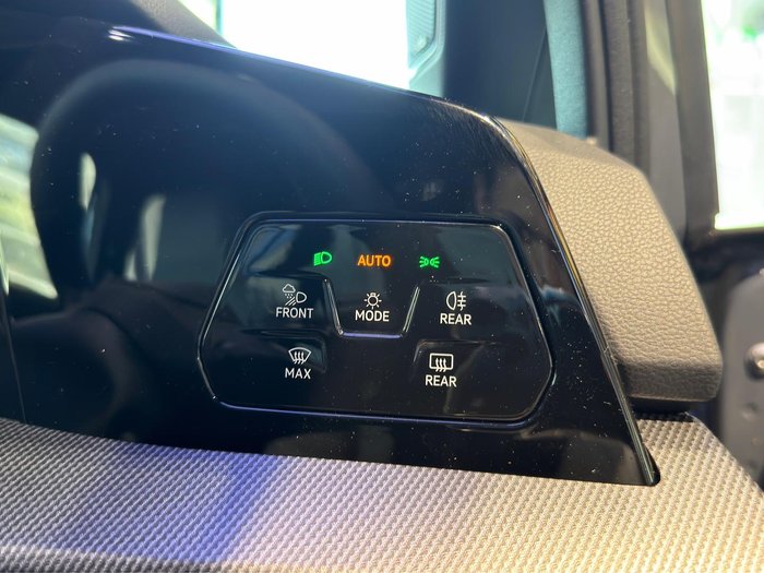 2025 Volkswagen Golf 110TSI R-Line