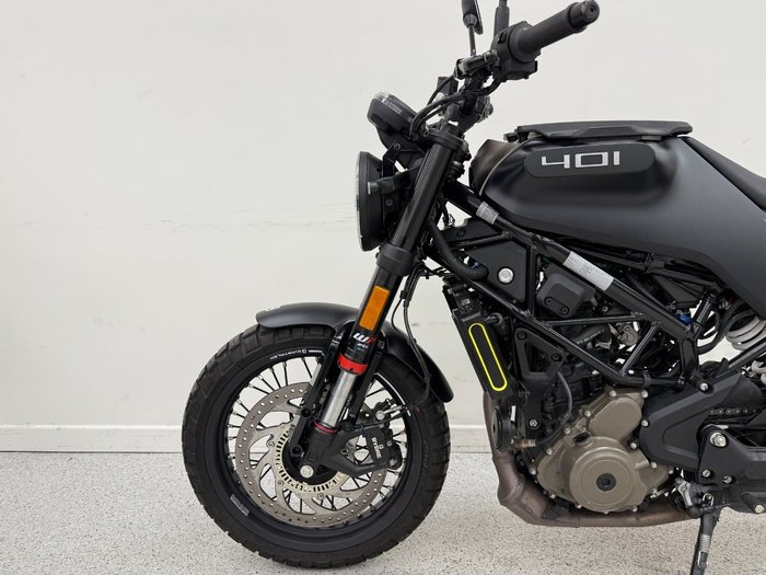2023 HUSQVARNA SVARTPILEN 401 Black