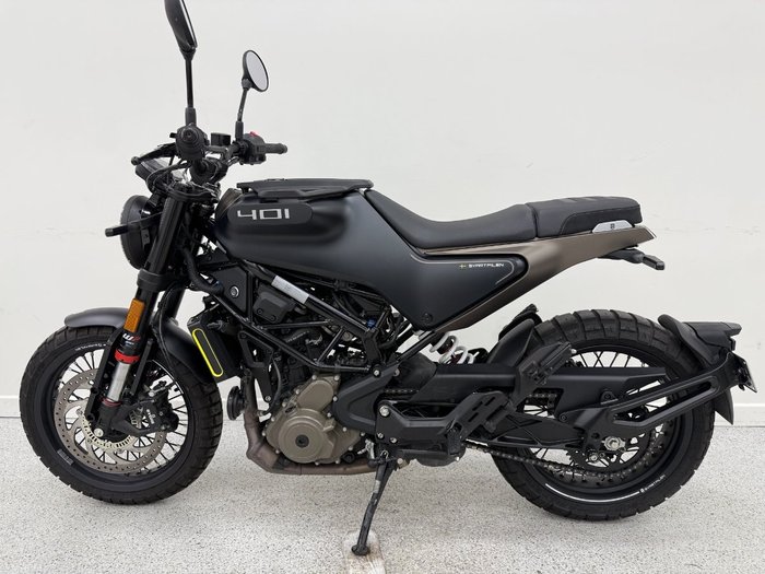 2023 HUSQVARNA SVARTPILEN 401 Black