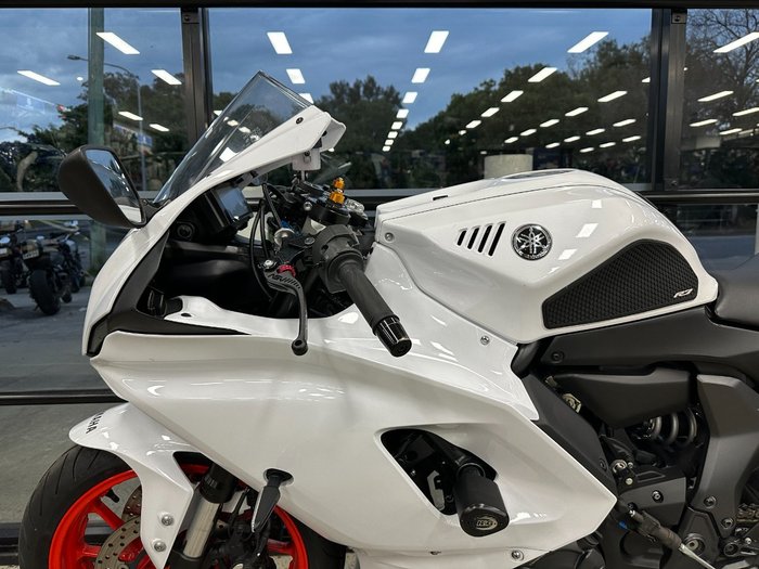 2023 Yamaha YZF-R7LA WHITE