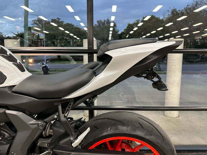 2023 Yamaha YZF-R7LA WHITE