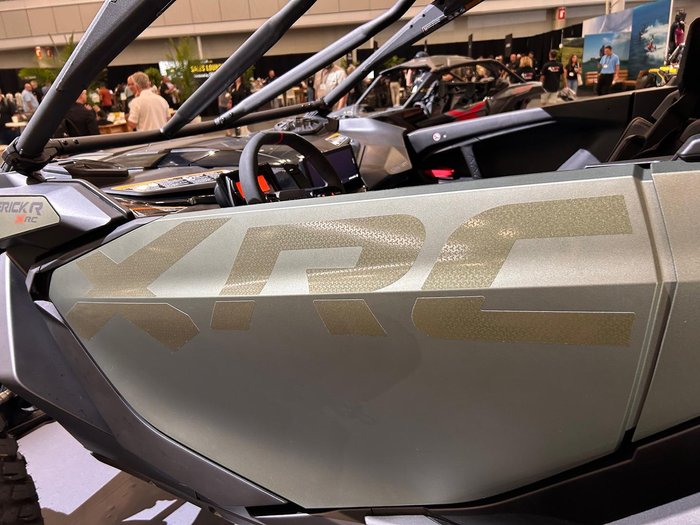 2025 Can-Am MAVERICK R X rc SAS Maverick Green