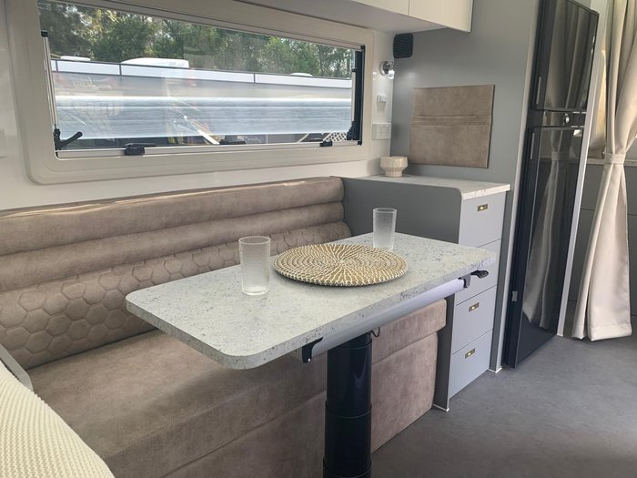 2025 Urban Caravans Skt Signature Series