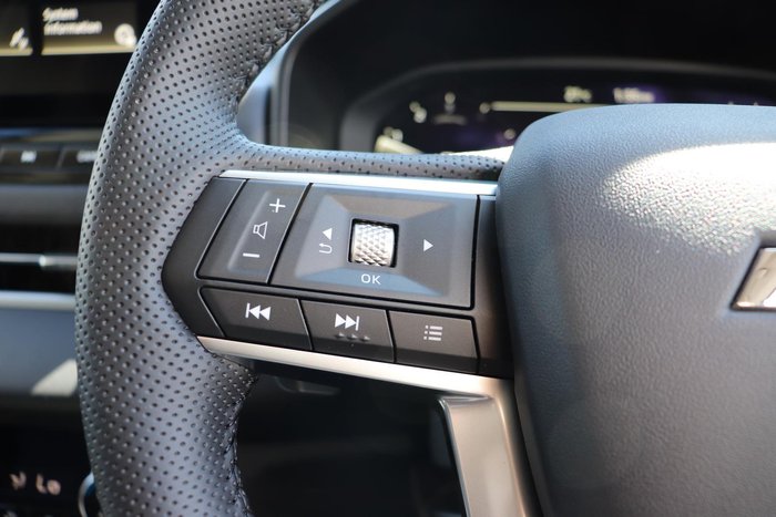 2025 Mitsubishi Outlander LS