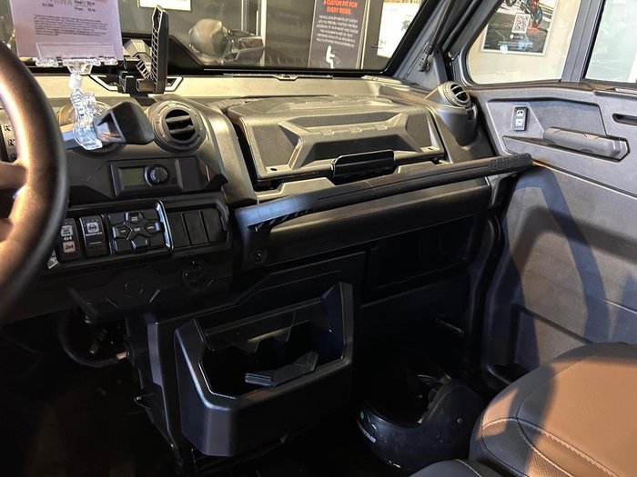 2025 Can-Am Defender HD10 Limited Defender
