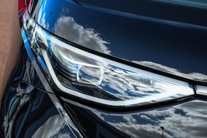 2025 Volkswagen ID. Buzz Pro BEV560