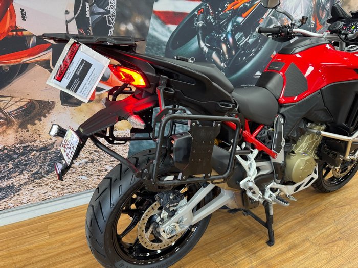 2022 DUCATI MULTISTRADA V4 S RED