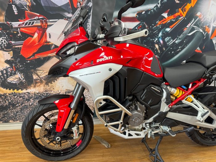2022 DUCATI MULTISTRADA V4 S RED