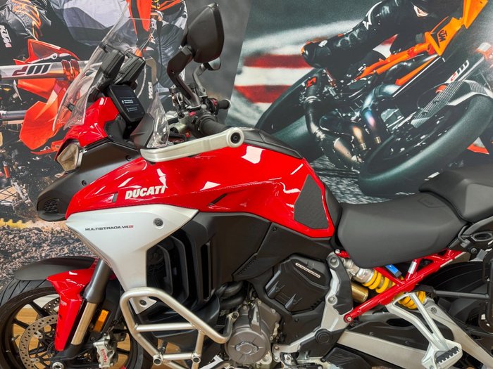 2022 DUCATI MULTISTRADA V4 S RED