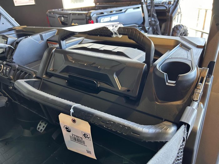 2025 Can-Am Defender XU HD10 Defender Green