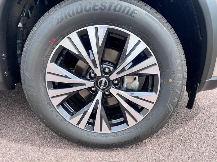 2025 Nissan X-TRAIL ST-L