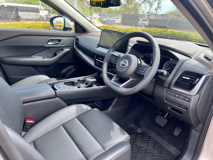 2025 Nissan X-TRAIL ST-L